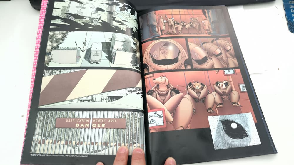 Detalles del cómic We3 de Frank Quitely y Grant Morrison