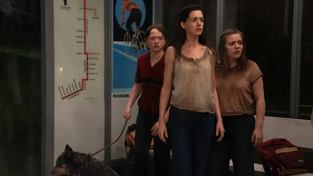 Anne Hathaway en El final de Oak Street